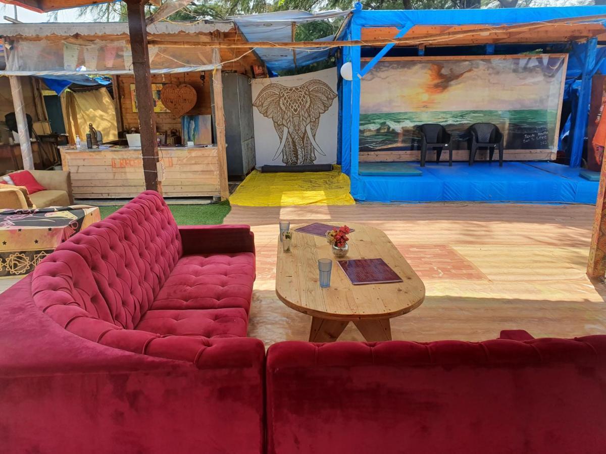 Love Temple Beach Resort Arambol Eksteriør billede