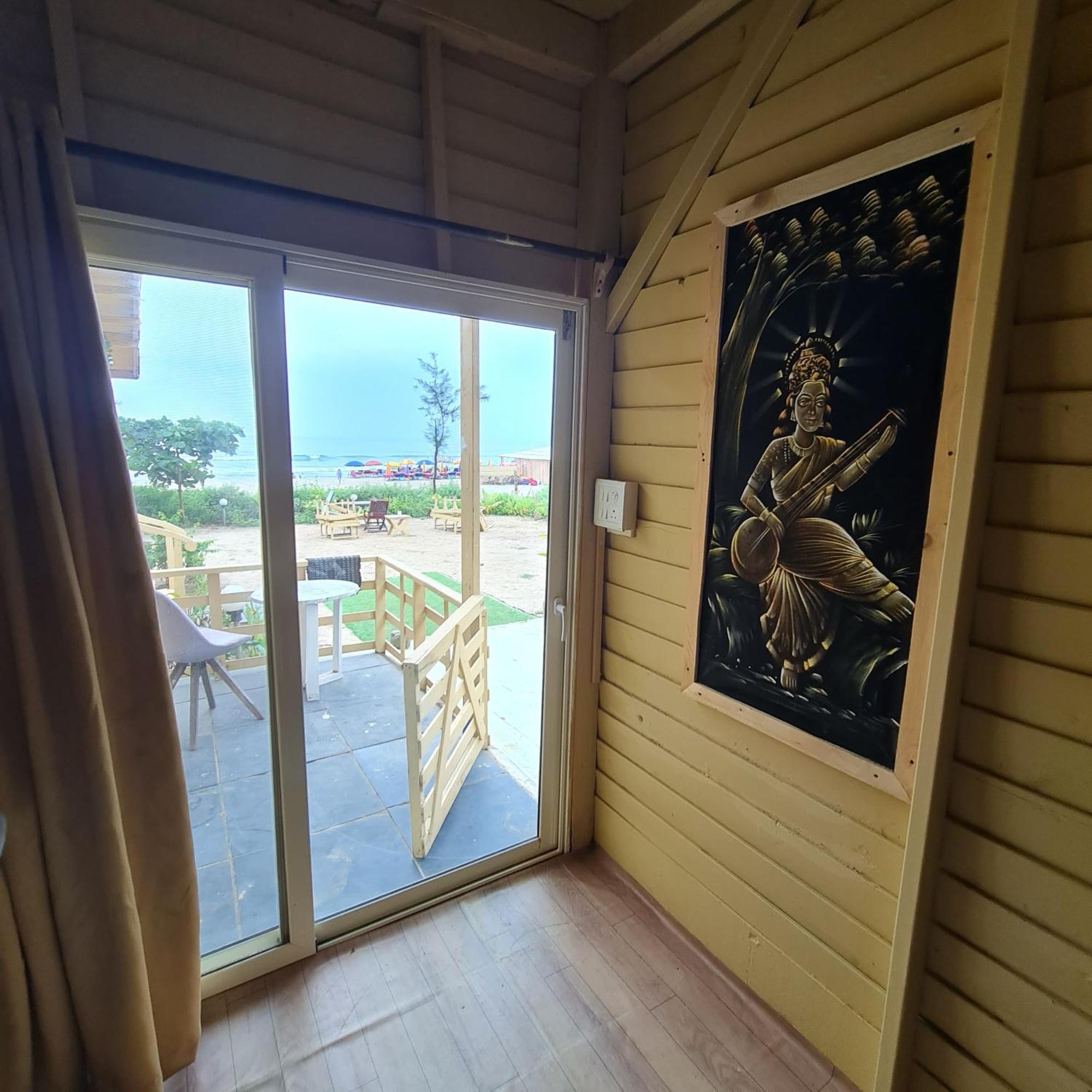 Love Temple Beach Resort Arambol Eksteriør billede